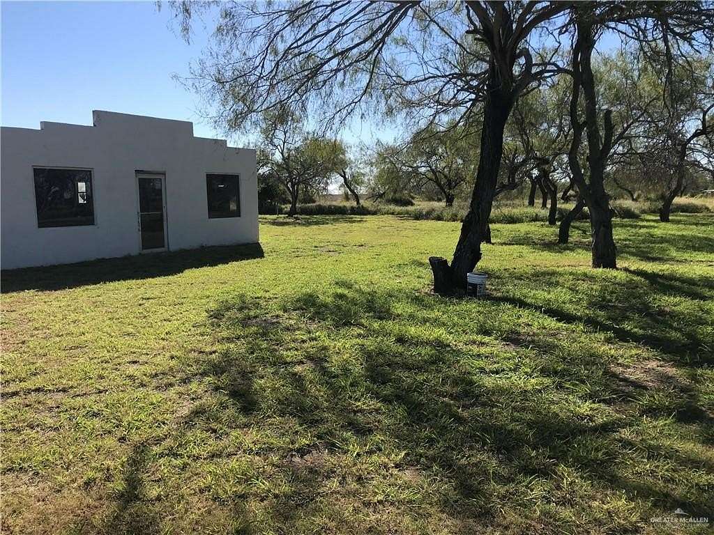 6 Acres of Residential Land with Home for Sale in Edcouch, Texas