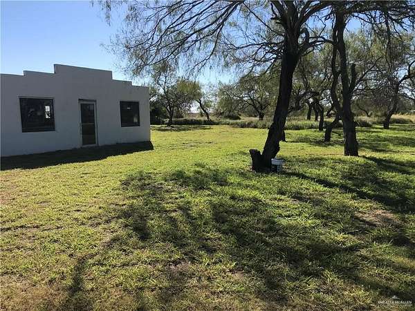6 Acres of Residential Land with Home for Sale in Edcouch, Texas