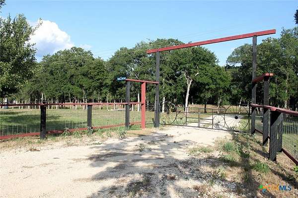 8 Acres of Residential Land for Sale in Lockhart, Texas