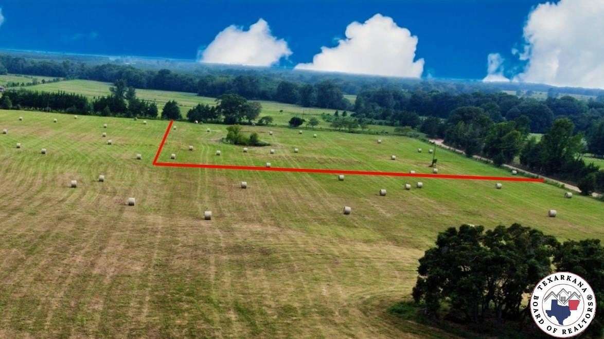 18 Acres of Land for Sale in Avery, Texas