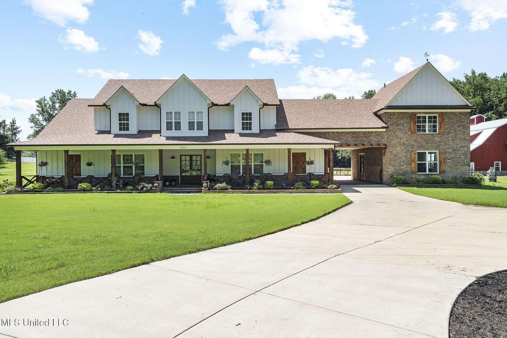 10 Acres of Land with Home for Sale in Byhalia, Mississippi