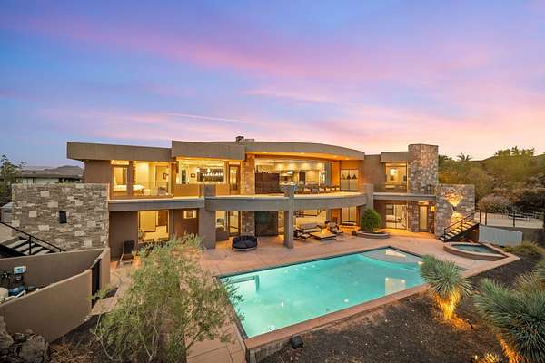 2.23 Acres of Residential Land with Home for Sale in St. George, Utah