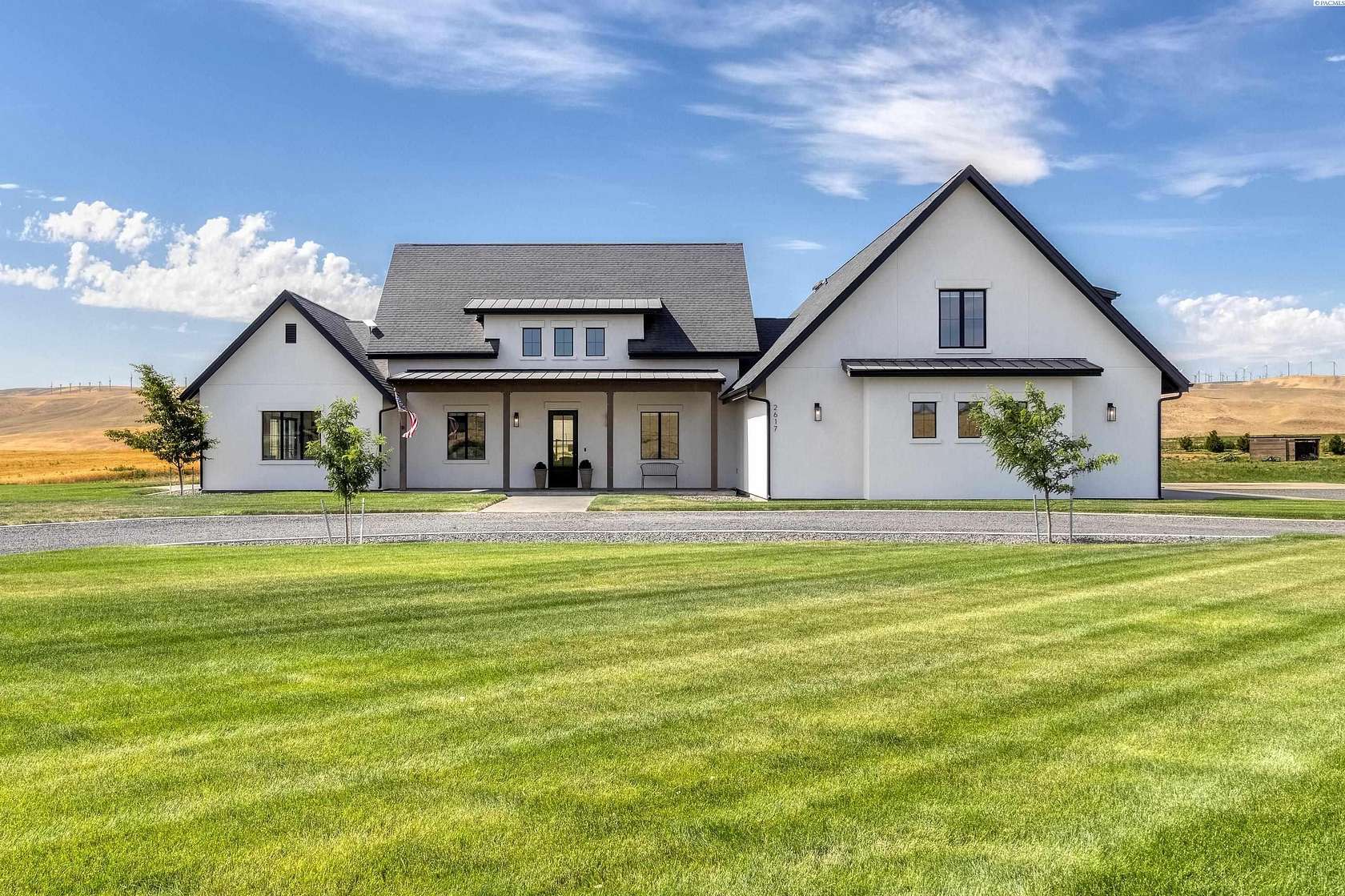 11.7 Acres of Land with Home for Sale in Touchet, Washington