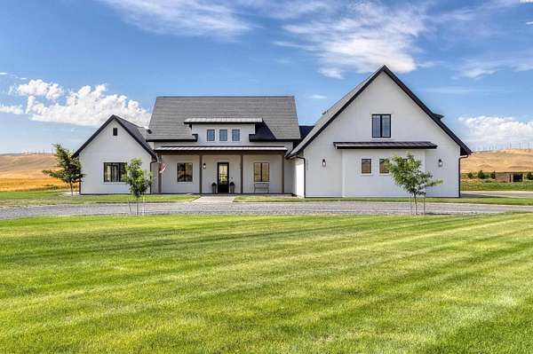 11.7 Acres of Land with Home for Sale in Touchet, Washington