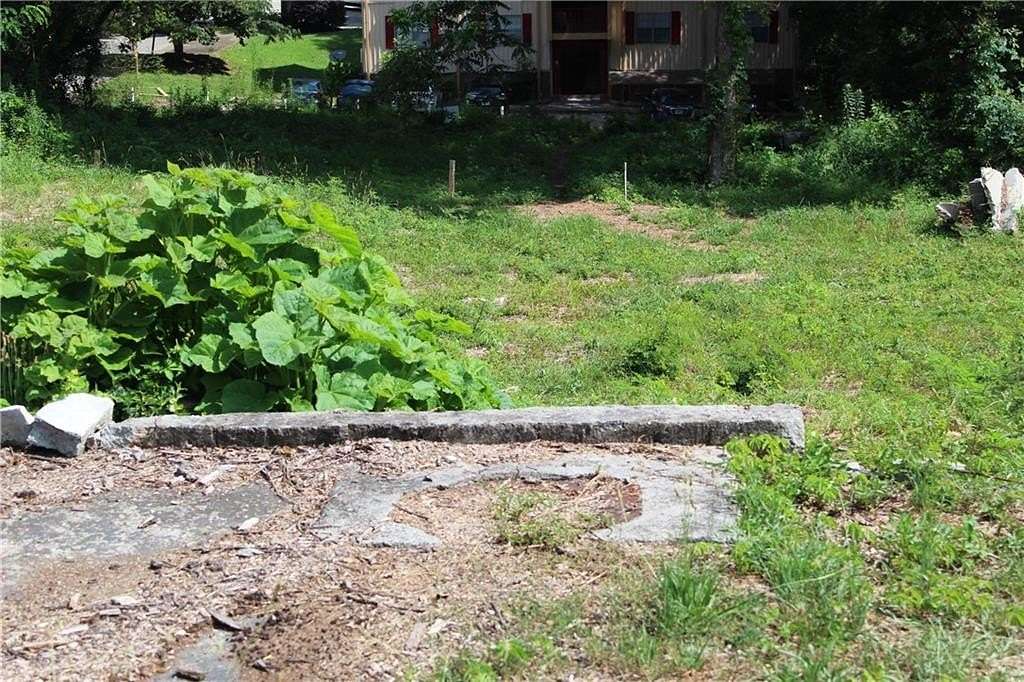 0.3 Acres of Commercial Land for Sale in Stone Mountain, Georgia