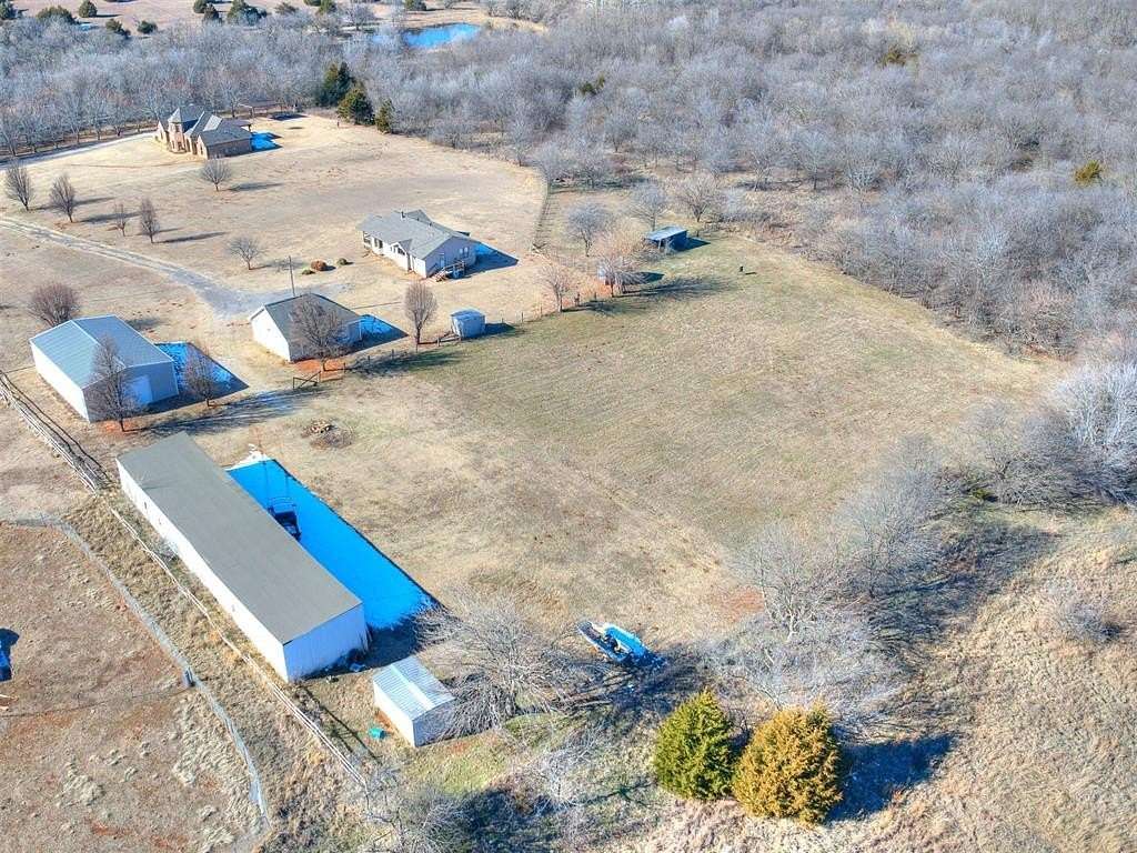 2.86 Acres of Residential Land with Home for Sale in Newcastle, Oklahoma