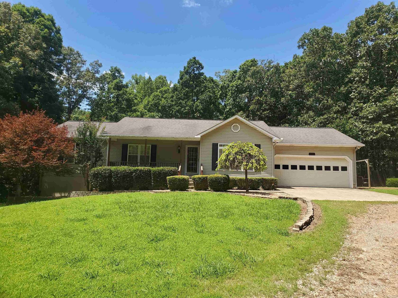 18.5 Acres of Land with Home for Sale in Piggott, Arkansas