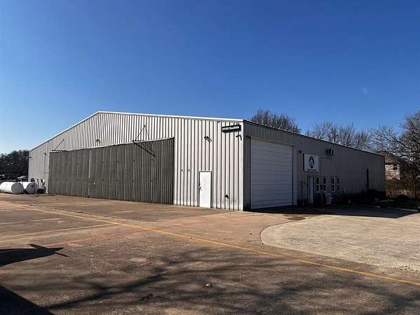 1.65 Acres of Residential Land with Home for Sale in McKinney, Texas