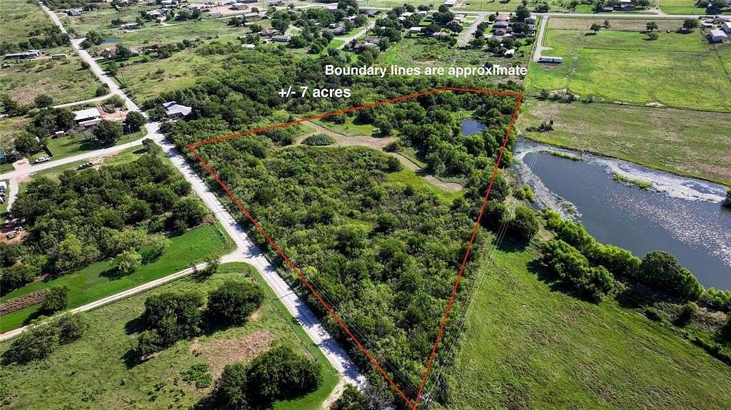 7 Acres of Residential Land for Sale in Bowie, Texas