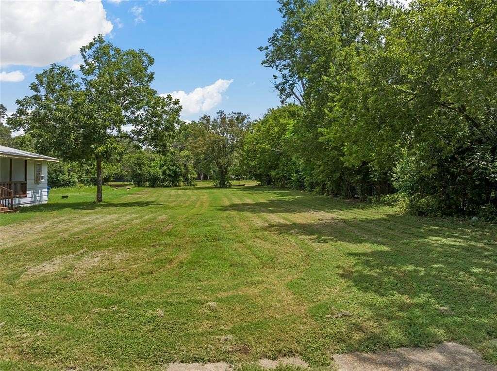 0.19 Acres of Mixed-Use Land for Sale in Waco, Texas