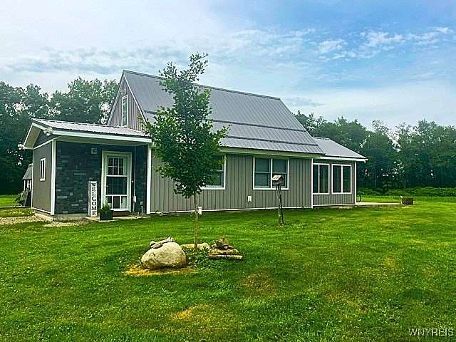 14.7 Acres of Recreational Land with Home for Sale in Randolph, New York