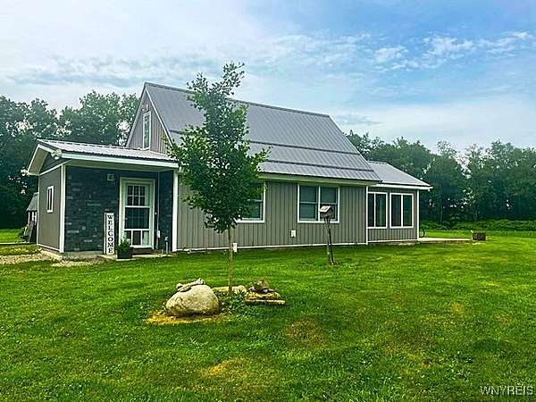 14.7 Acres of Recreational Land with Home for Sale in Randolph, New York