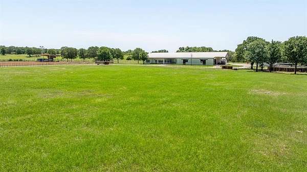 20 Acres of Agricultural Land with Home for Sale in Poolville, Texas
