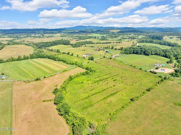 13.8 Acres of Land for Sale in Bulls Gap, Tennessee