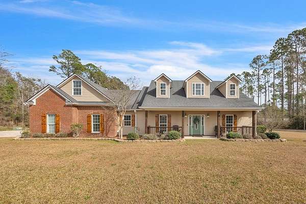 6 Acres of Land with Home for Sale in Hahira, Georgia