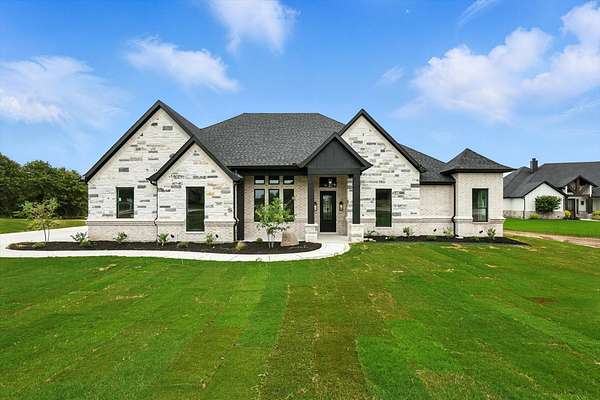 2 Acres of Land with Home for Sale in Weatherford, Texas