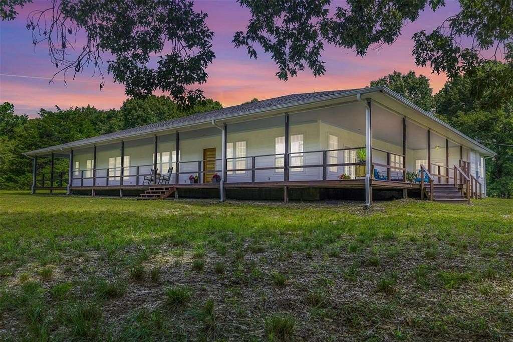 57 Acres of Land with Home for Sale in Buffalo, Texas