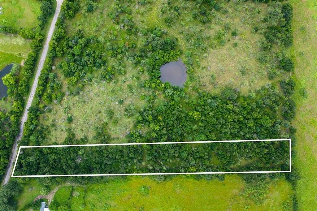 3 Acres of Land for Sale in Marlin, Texas