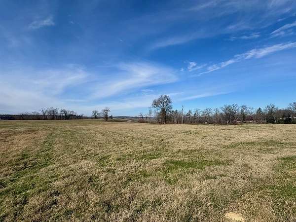1.14 Acres of Residential Land for Sale in Pittsburg, Texas