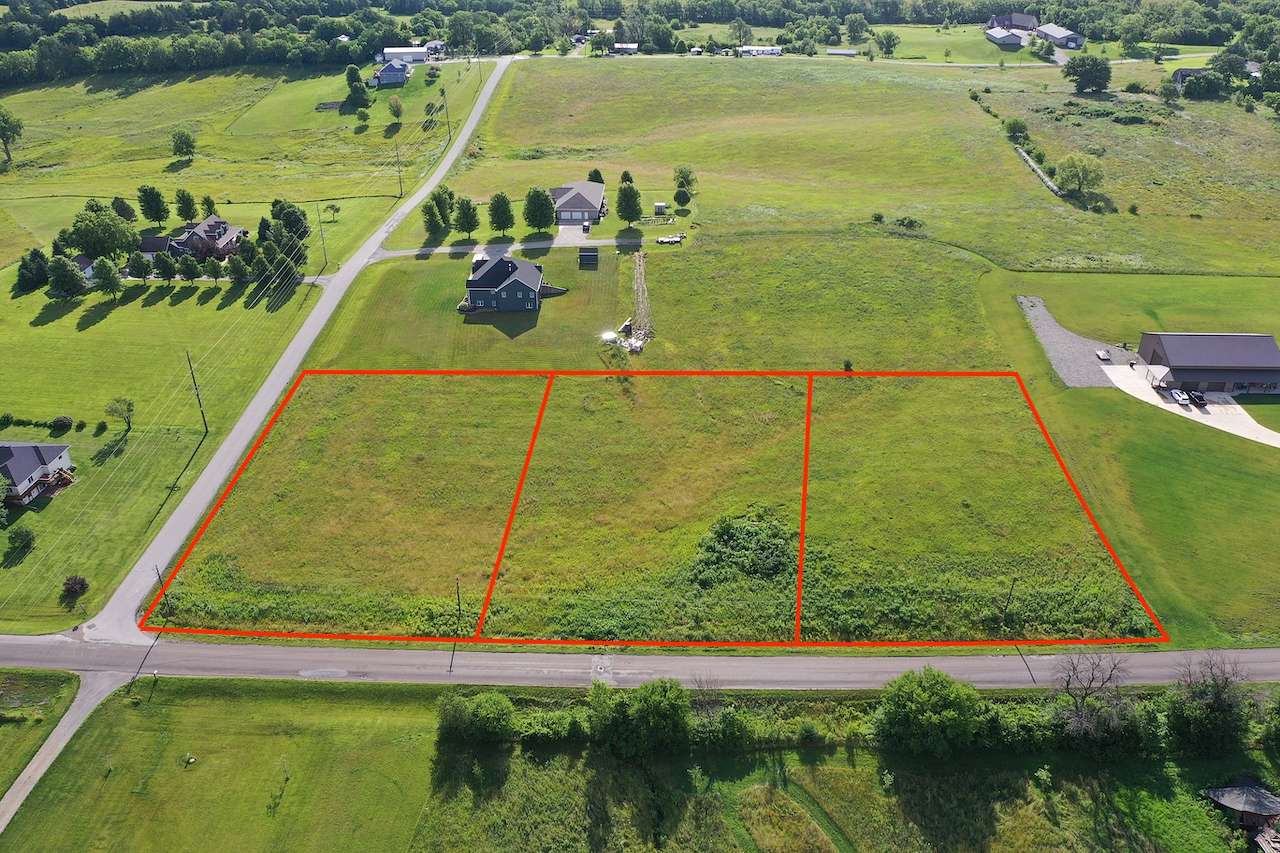 1 Acre of Residential Land for Sale in Mount Ayr, Iowa