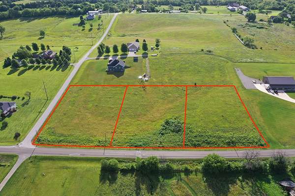 1 Acre of Residential Land for Sale in Mount Ayr, Iowa