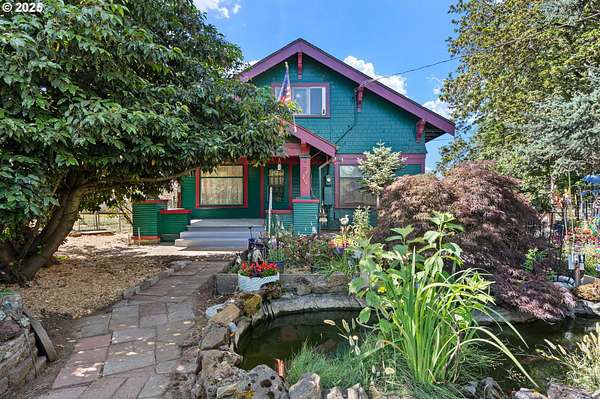 2 Acres of Land with Home for Sale in Eugene, Oregon