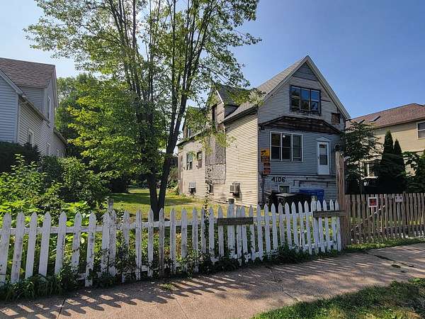 0.39 Acres of Residential Land for Sale in Chicago, Illinois