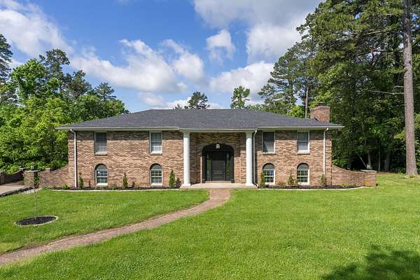 1.8 Acres of Residential Land with Home for Sale in Williamstown, Kentucky