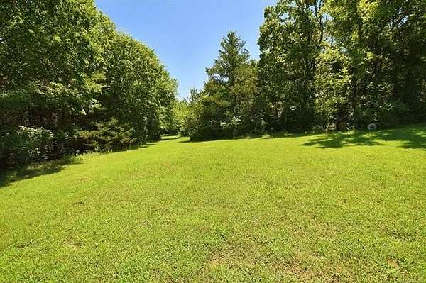 10 Acres of Residential Land for Sale in Tahlequah, Oklahoma