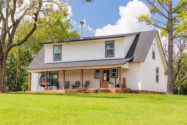 10 Acres of Residential Land with Home for Sale in Norman, Oklahoma