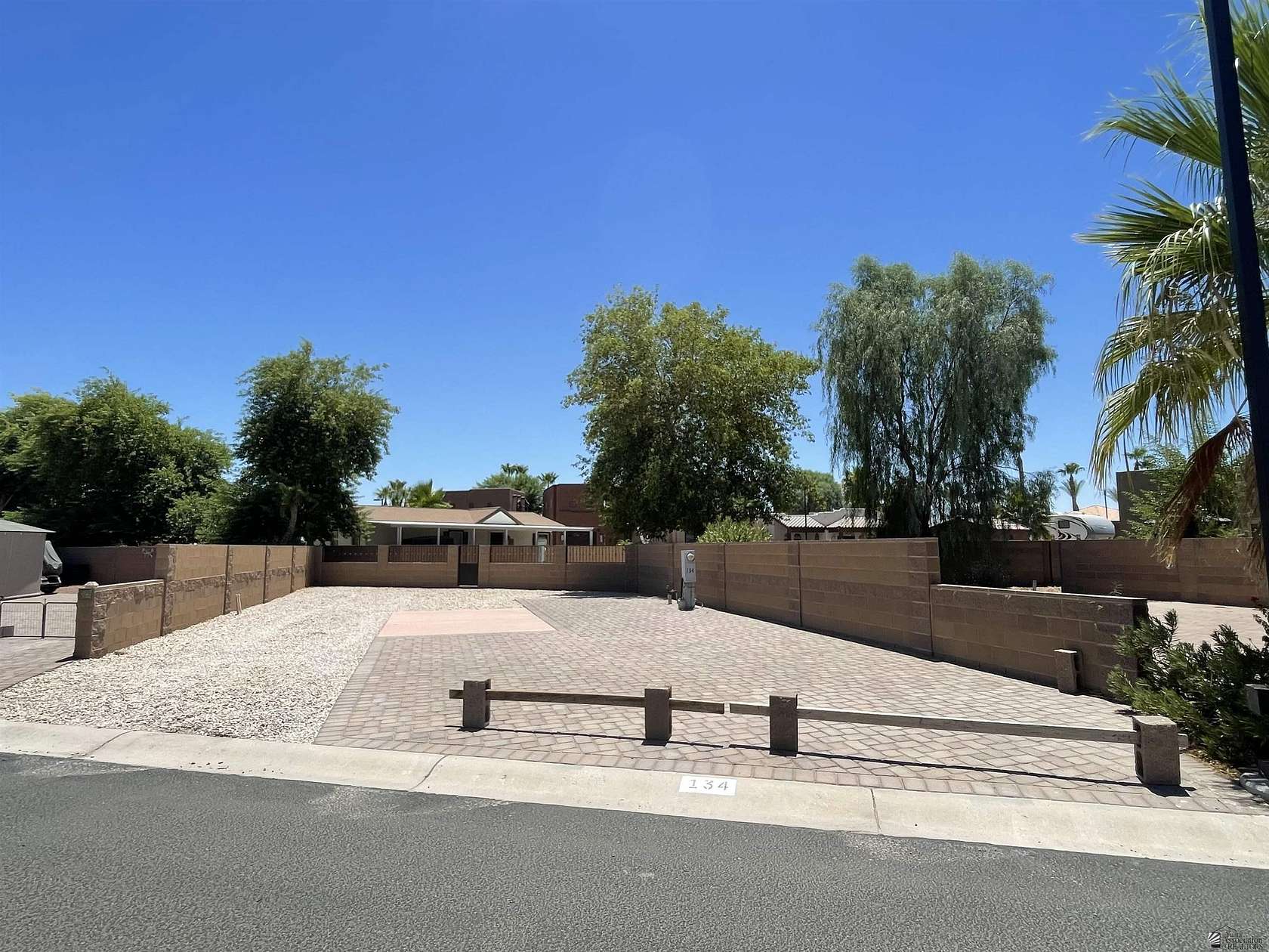 Improved Residential Land for Sale in Yuma, Arizona