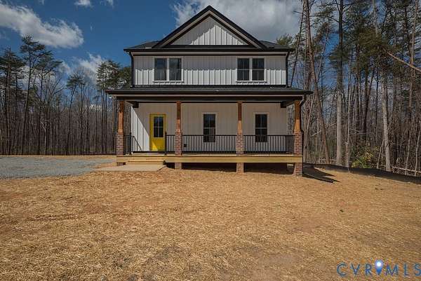 2.35 Acres of Residential Land with Home for Sale in Louisa, Virginia