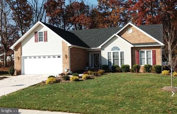 21 Acres of Recreational Land with Home for Sale in High View, West Virginia