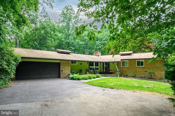 2.13 Acres of Residential Land with Home for Lease in Dayton, Maryland