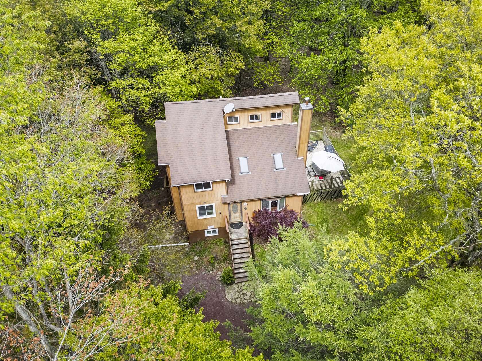 3 Acres of Residential Land with Home for Sale in Long Pond, Pennsylvania