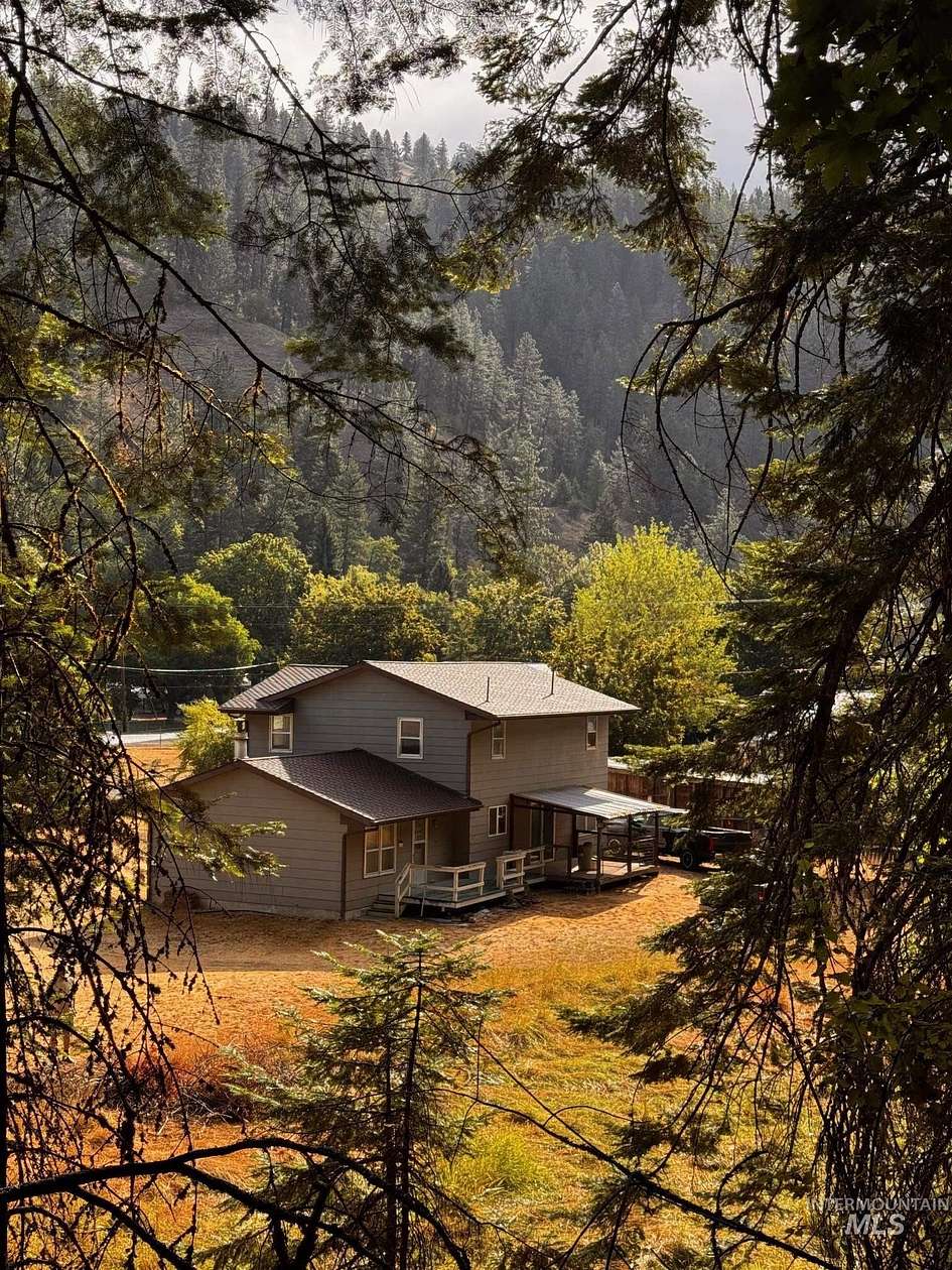 2 Acres of Residential Land with Home for Sale in Orofino, Idaho