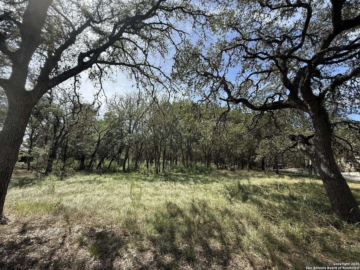 1.43 Acres of Residential Land for Sale in Garden Ridge, Texas