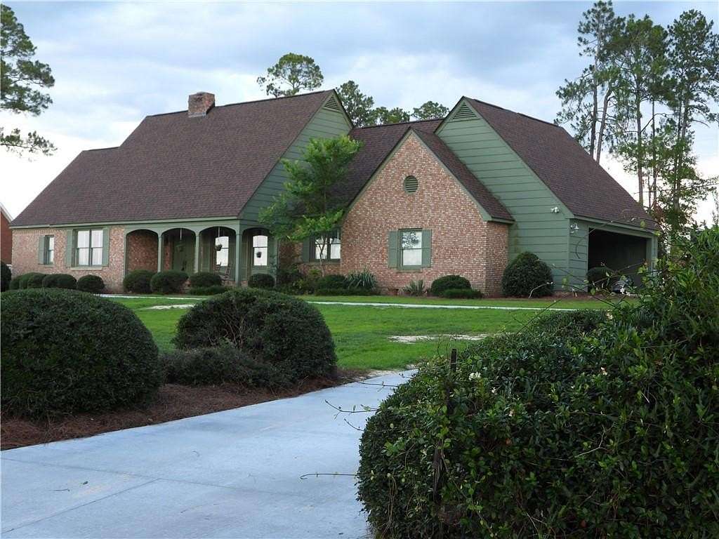 1.79 Acres of Residential Land with Home for Sale in Alma, Georgia