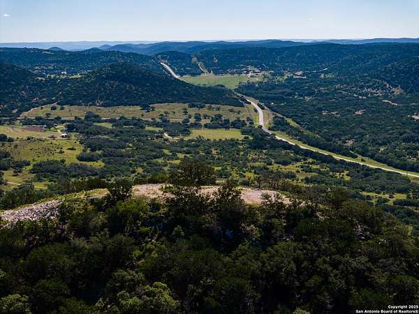 13 Acres of Land for Sale in Tarpley, Texas