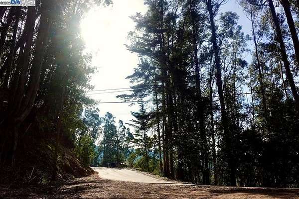 Residential Land for Sale in Oakland, California