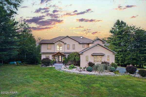 4.48 Acres of Residential Land with Home for Sale in Tafton, Pennsylvania