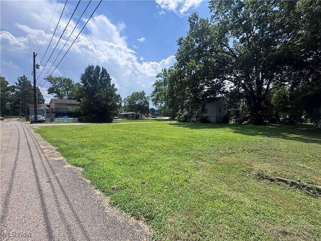 0.07 Acres of Mixed-Use Land for Sale in Marietta, Ohio