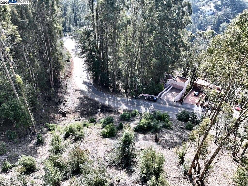 Residential Land for Sale in Oakland, California