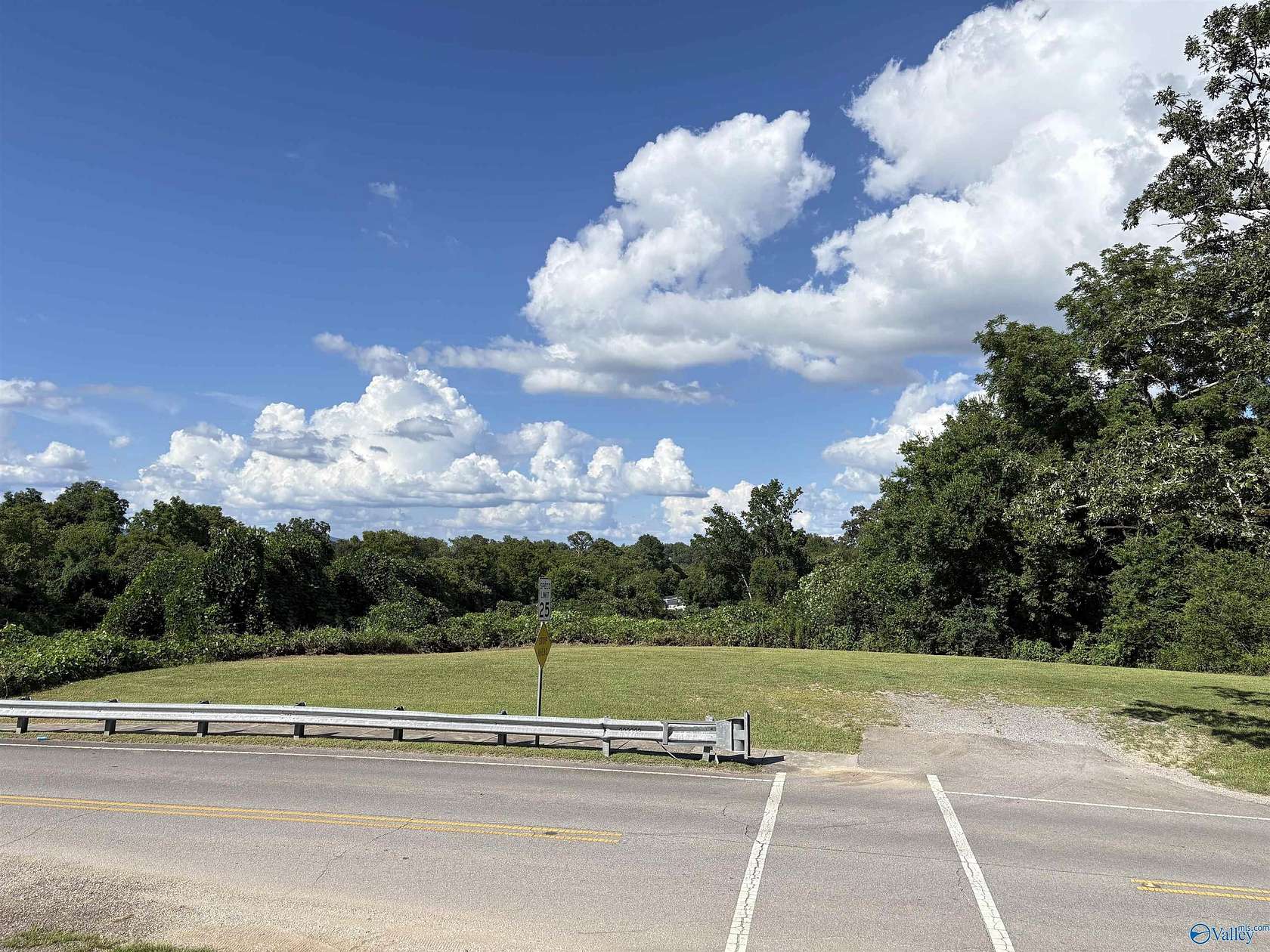 0.34 Acres of Residential Land for Sale in Bridgeport, Alabama