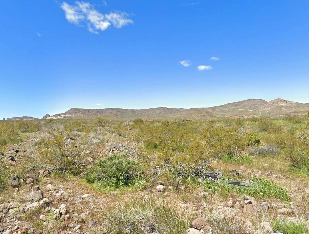 2.35 Acres of Land for Sale in Golden Valley, Arizona