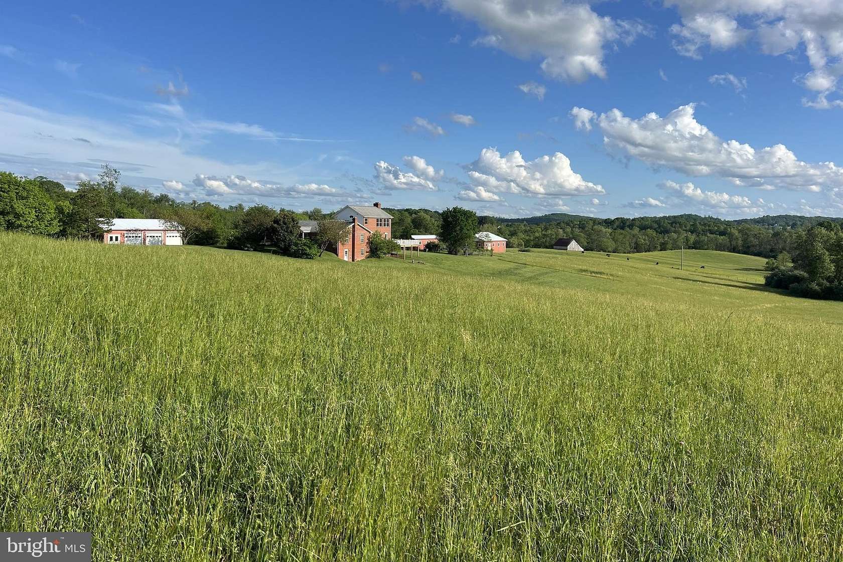 25 Acres of Agricultural Land with Home for Sale in Sperryville, Virginia
