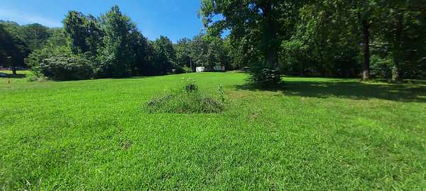 4.84 Acres of Residential Land with Home for Sale in Jacksonville, Arkansas