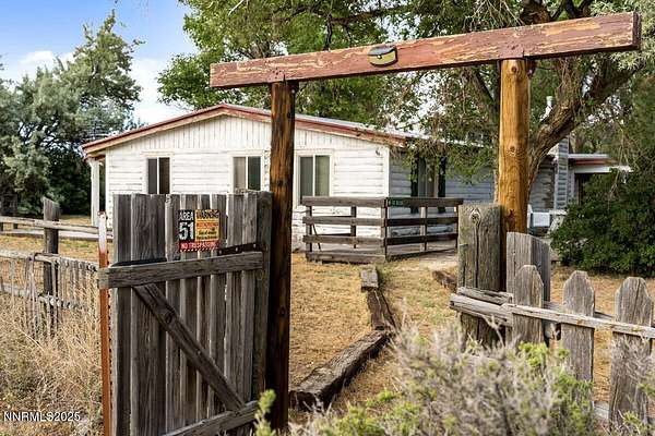 130 Acres of Land with Home for Sale in Winnemucca, Nevada