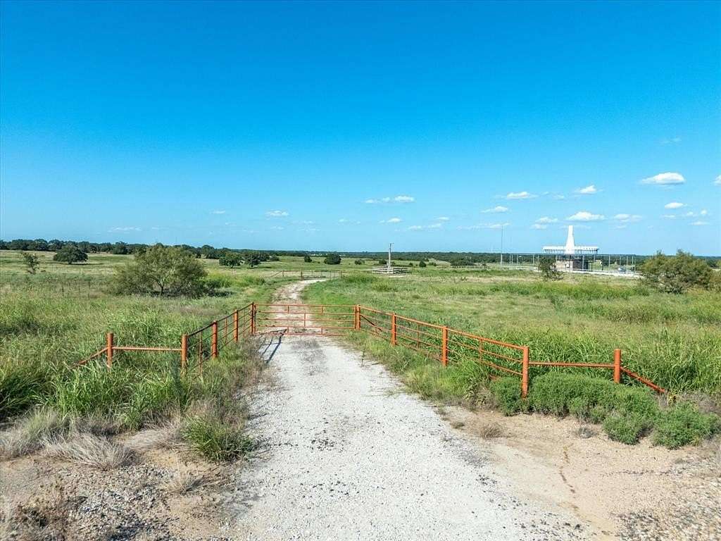 4 Acres of Residential Land for Sale in Bowie, Texas