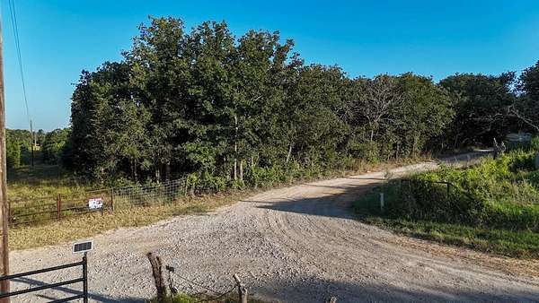 98 Acres of Land for Sale in Valley View, Texas